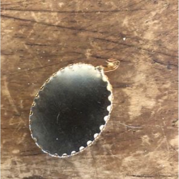 Vintage White Cameo Pendant, Slide, necklace - Picture 2 of 3